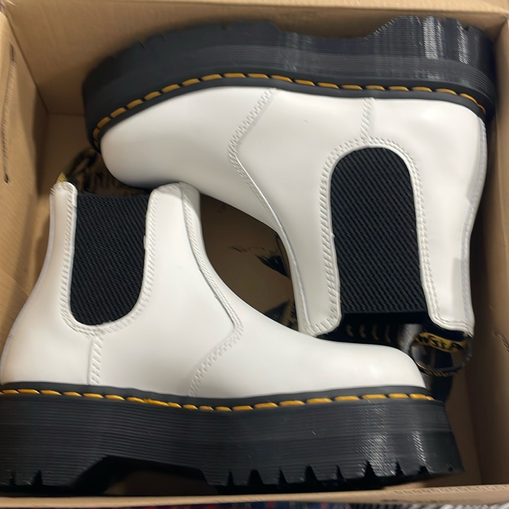 DR. Martens 2976 Quad